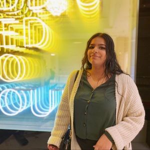 Meet your Posher, Simren